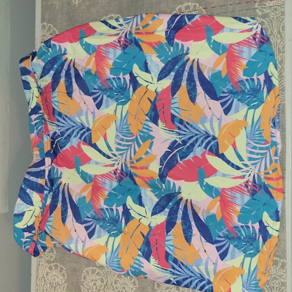 NWT | Old Navy Printed Resort Shirt | XL - Picture 8 of 8